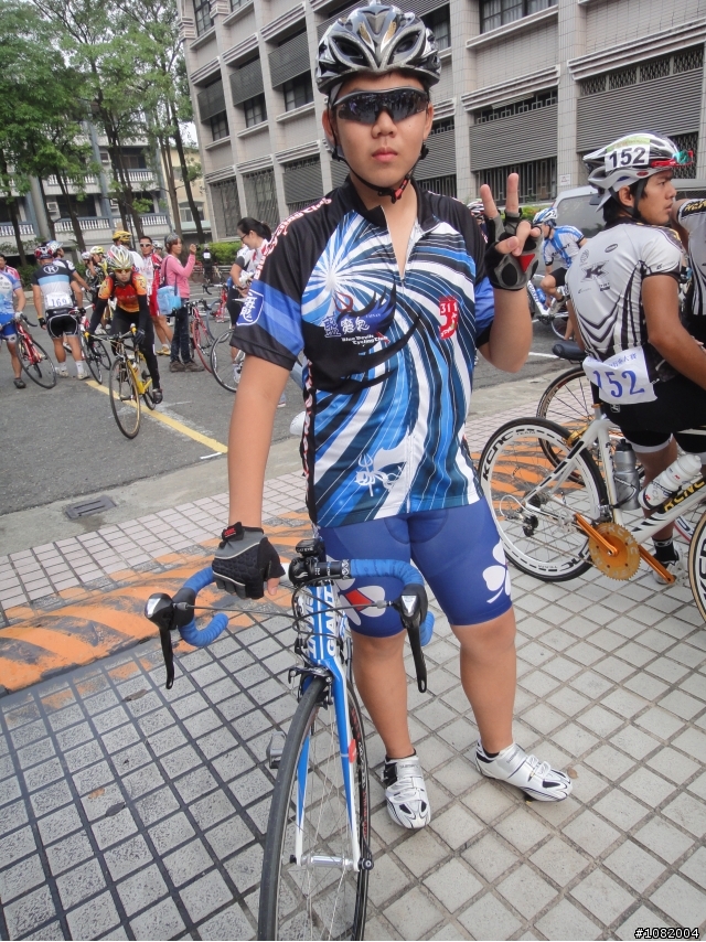 2011.09.04 環府城自行車賽(沿路拍)