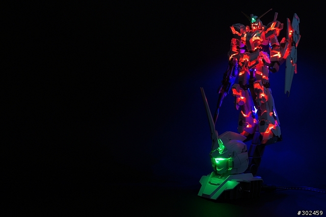 發光實驗作No.7 獨角獸頭像