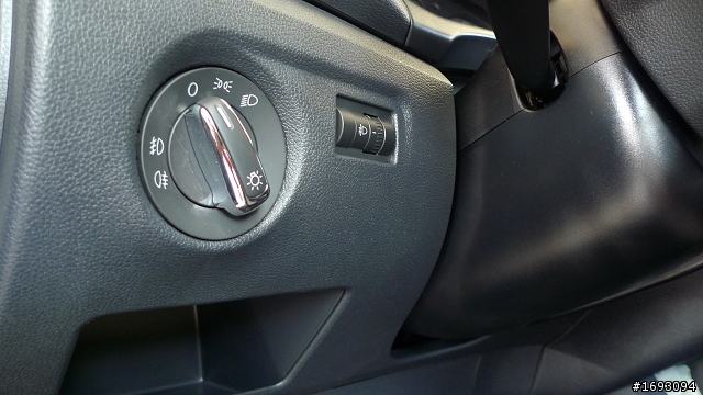 Fabia 1.6小開箱+內外裝照更新