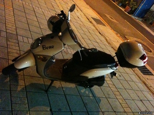 一起來分享家中的愛車YAMAHA~哈哈哈!