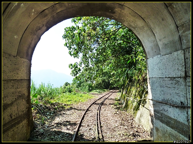 2011.09.11_再入獨立山鐵路隧道，驚見......