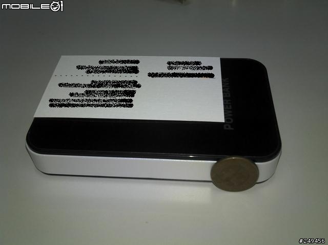 [開箱] 無牌行動電源PowerBank 6600mAh + 使用心得