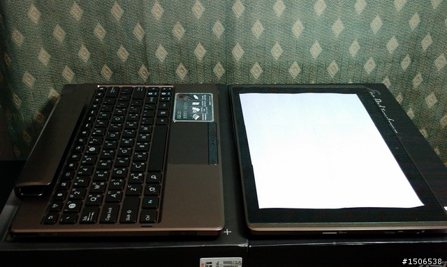 ASUS Eee Pad TF101  開啟精彩生活