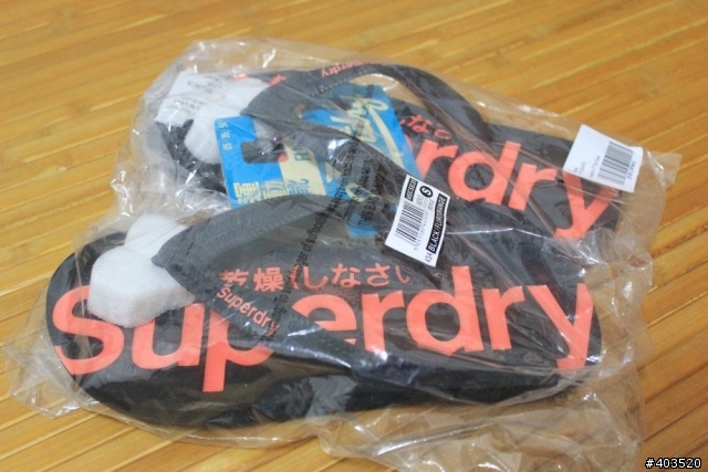 等了一年的Superdry特價   終於可以分享開垃圾袋了