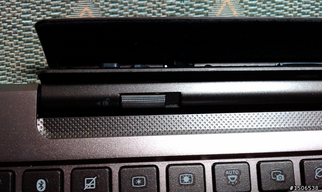 ASUS Eee Pad TF101  開啟精彩生活