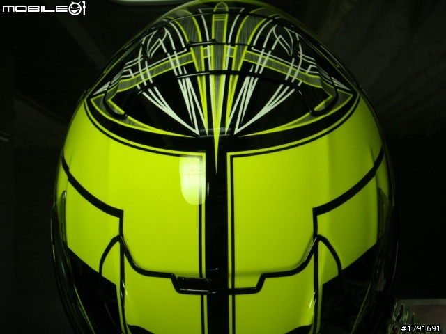 [開箱] 首發 SHOEI X-12 VERMEULEN 2 亮黃桃