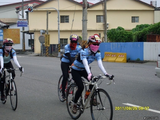 百年環化賽女車友照