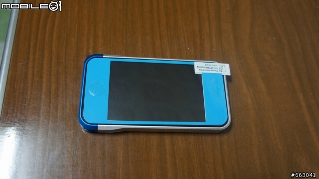 <分享>iphone4 髮絲電池蓋&糖果手機袋&彩色保護貼