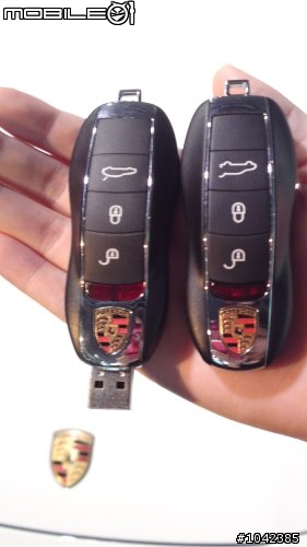 【分享】Porsche Design 鋁合金鋼珠筆 + 車鑰匙USB
