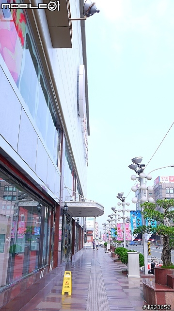 [G2]14-42/=便宜還不錯的外掛廣角鏡.[新增夜間.外景]