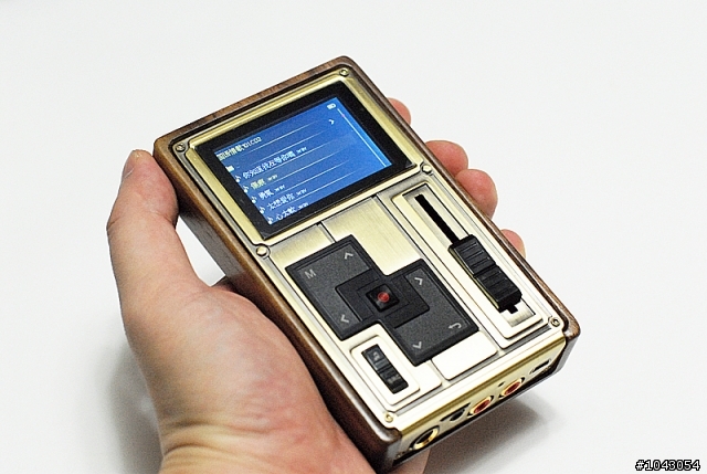 [開箱] Colorfly Pocket C4 神器，MP3音樂播放機