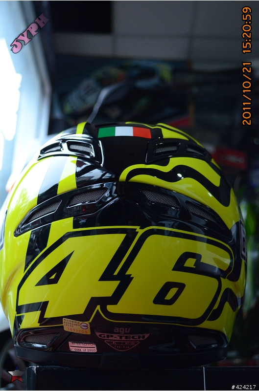 [開箱]首發AGV GP-TECH Rossi Winter Test 2010 冬季測試帽