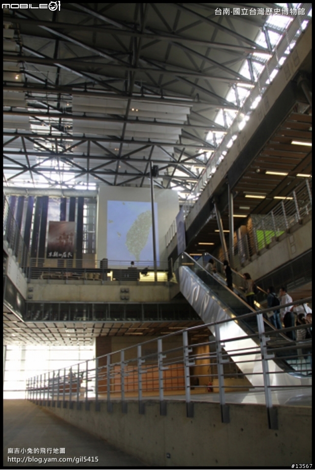 台南新地標「國立台灣歷史博物館」建國百年10.29.終於落成開館囉！
