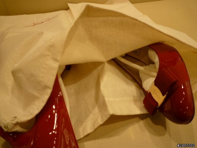 《開箱》Salvatore Ferragamo小紅鞋