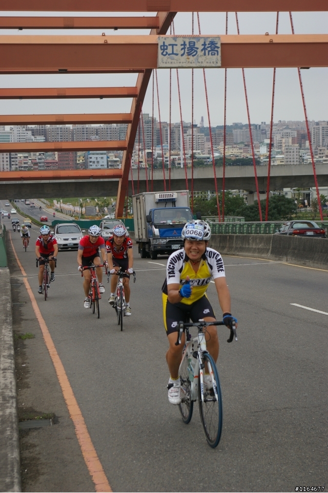 環台中100K~am:8:00~10:20虹揚橋600張