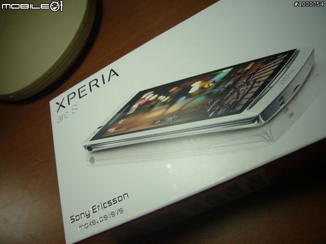 [開箱] Sony Ericsson Xperia Arc S (白)