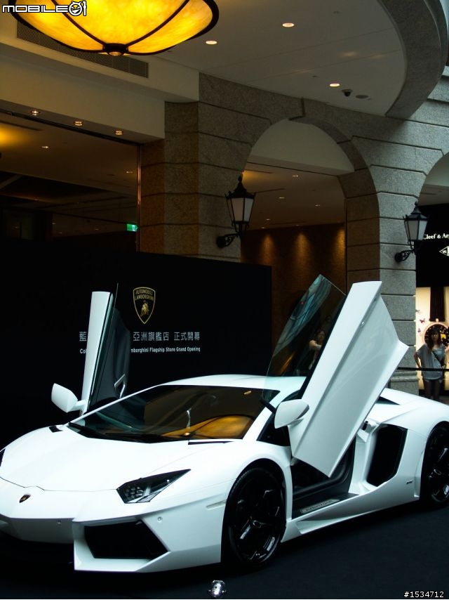 Lamborghini Aventador LP 700-4 & LP560-4 Sspyder In BELLAVITA