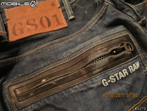 分享台北信義ATT 4 FUN旗艦店荷蘭牛仔褲G-STAR RAW 3D立體剪裁牛仔褲開箱文