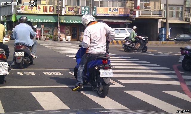 幾天前看到的不知名電動機車
