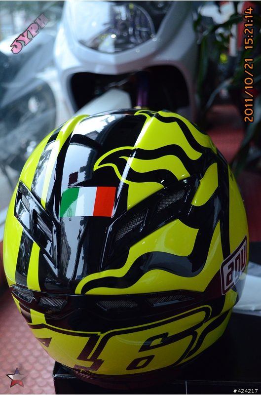[開箱]首發AGV GP-TECH Rossi Winter Test 2010 冬季測試帽