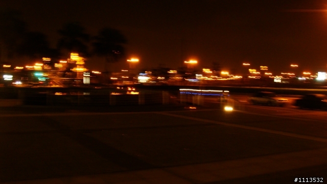 不知可不可以發問這款舊相機!!