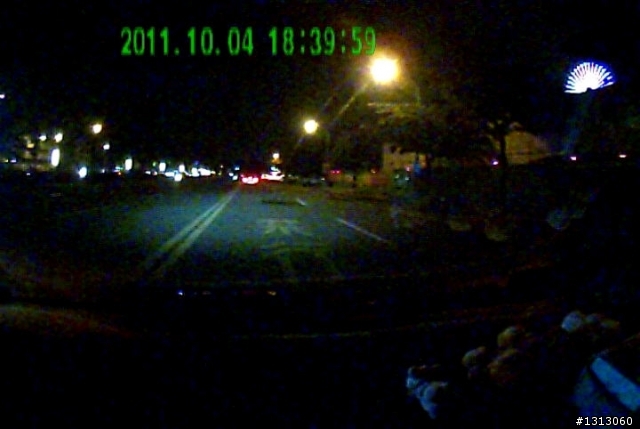 夢時代 在 凱旋四路、中華五路口 疑似被照相