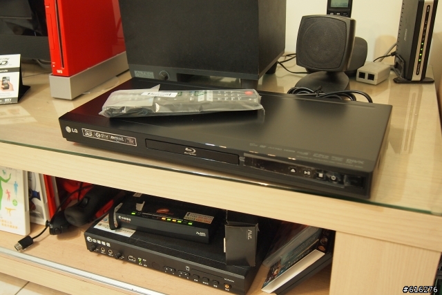 [開箱] CP值超高的42吋3D電視-VIZIO 3DTV [2011/10/6更新:贈送的3D藍光Player送來囉!]