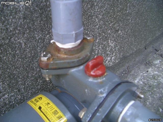 請問一下~~水表沒有使用水會慢慢轉..但水管又沒漏?有時水表倒轉