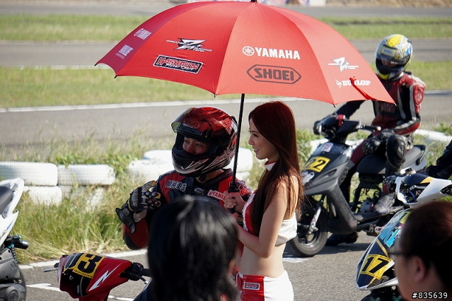 2011 MAAT R3 by NEX3 + E 55-210mm(多圖)