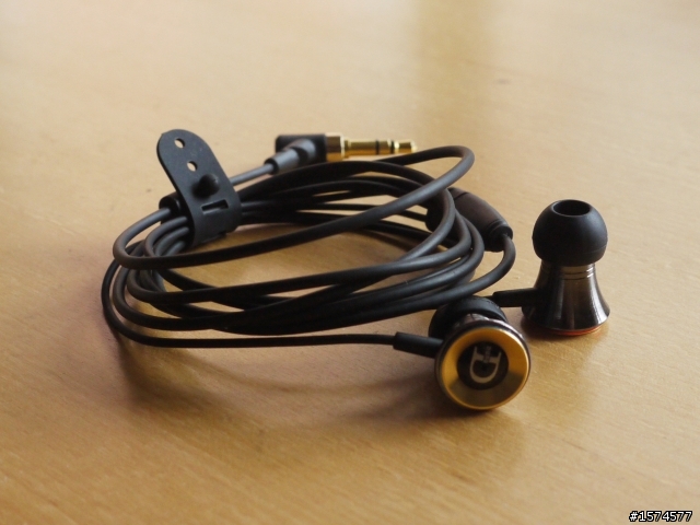 [開箱][圖多]DUNU達音科 - DN12 Trident 三叉戟  ~平價好聲金屬機~