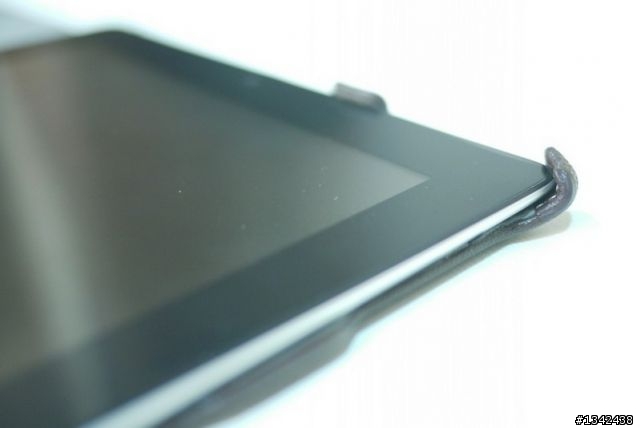 [開箱] 分享滿意度100理想iPad2保護套---Luxa2 iPad 2 Legerity Stand Case  (圖)