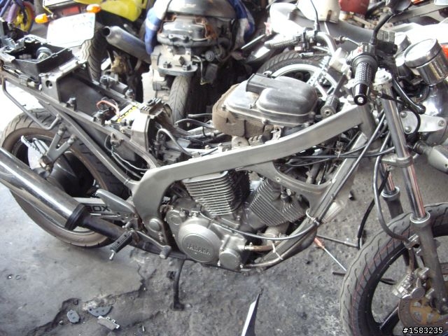 [解析] YAMAHA FZ150N  (內有六缸!!)