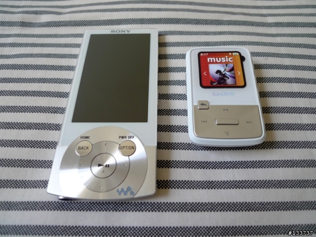 ［開箱］Sandisk Sansa Clip Zip mp3隨身聽 (小巧/功能兼備)
