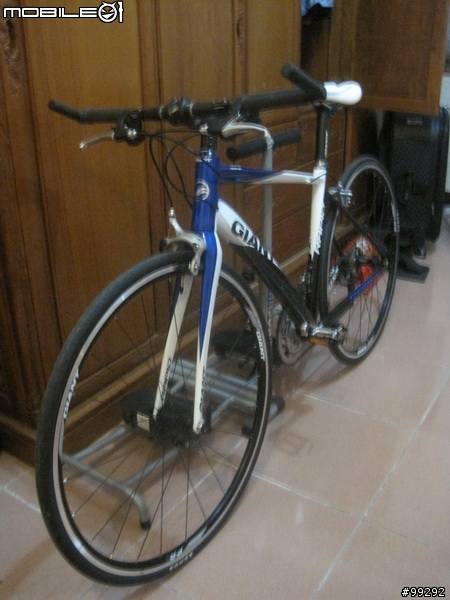 新車入荷  捷安特 RAPID