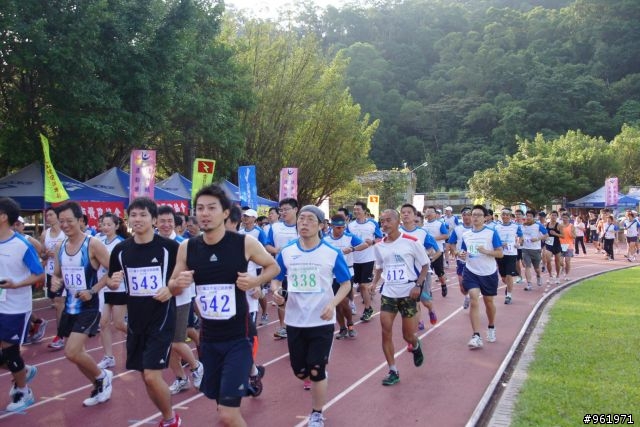 2011貓空路跑隨手拍~有土城財哥您的照片