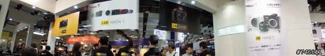 攝影器材展  大光圈黑天使P300入手