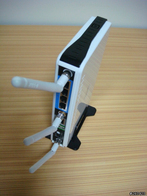 [分享] D-Link DIR-655 試用體驗[10/22 新增一週不關機下載測試]