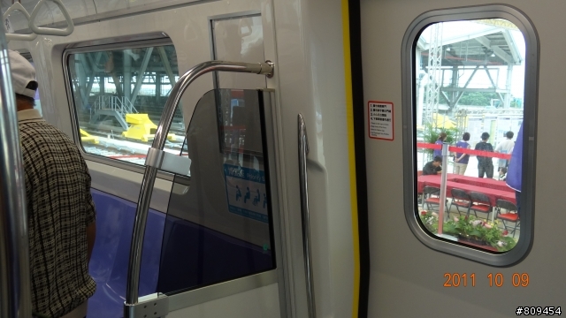 機場捷運電聯車展示，圖多