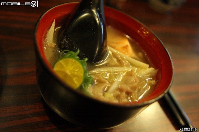 新莊市[鮭鮮人]壽司專賣店-當季特訂豪華毛蟹大餐