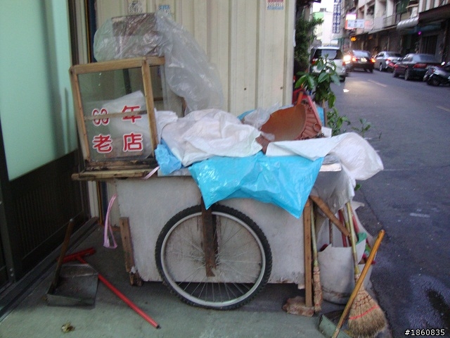 2011.10.29新埔柿子紅了~~曬成乾囉~~~