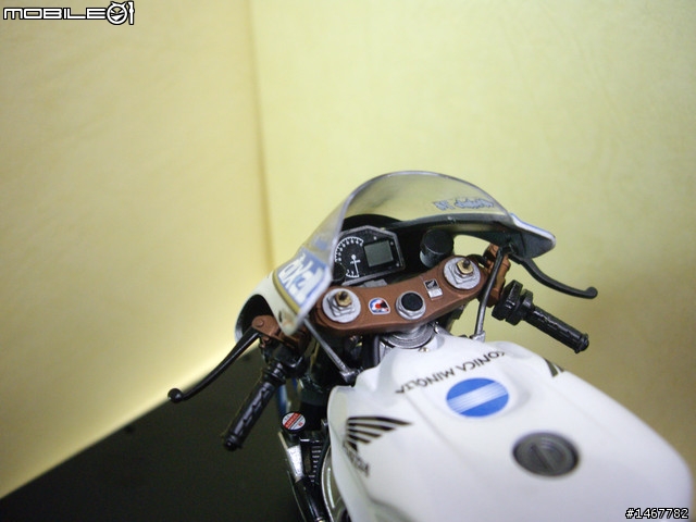 發表今天完成的 KONICA MINOLTA Honda RC211V'06 ![分享]