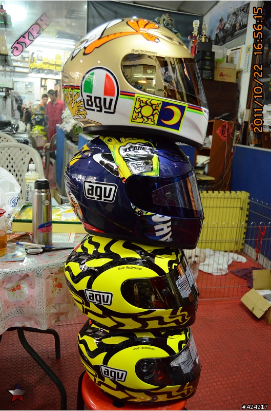 [開箱]首發第二頂AGV GP-TECH Rossi Winter Test 2010 冬季測試帽