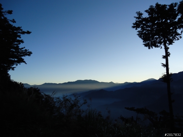 10/23-10/24阿里山之戀(龍銀山步道-祝山日出-對高岳步道)
