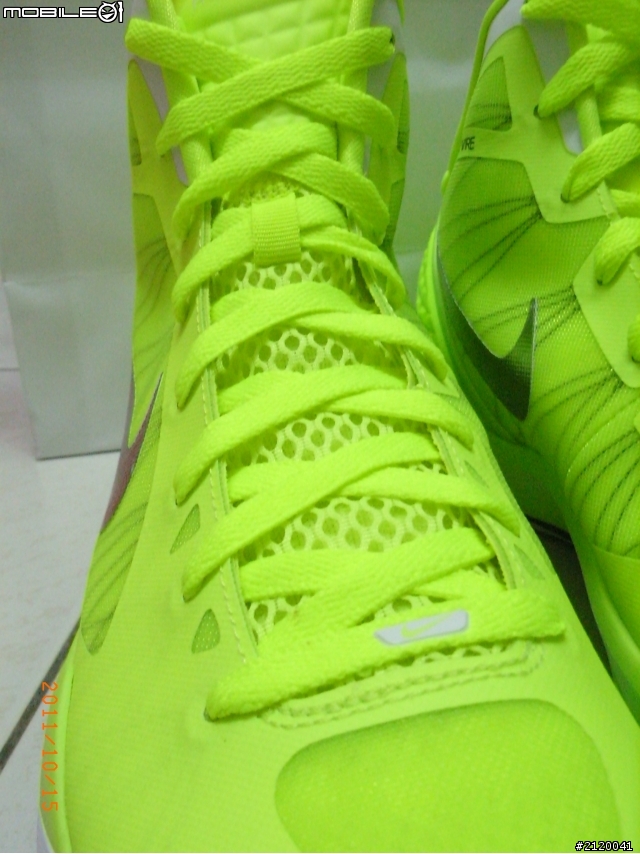 [簡單開箱文]NIKE Hyperdunk 2011 螢光綠