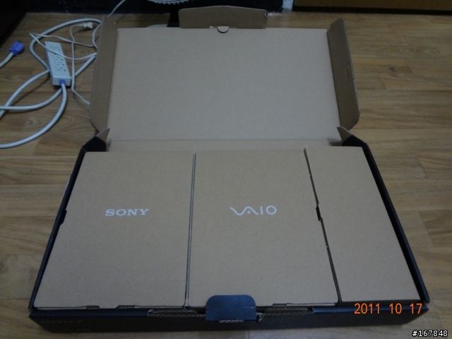 [開箱圖少] 新光信義A9法雅客 VAIO SB26 小開箱