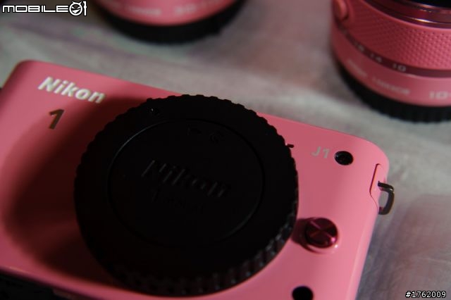 Nikon J1 粉紅色雙鏡頭套裝