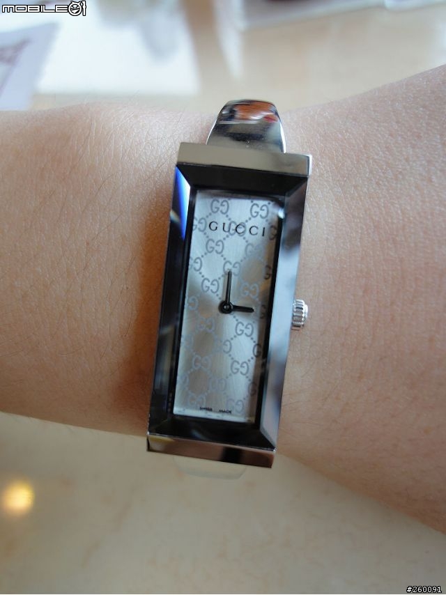 [開箱]GUCCI g-frame collection 緹花紋手錶
