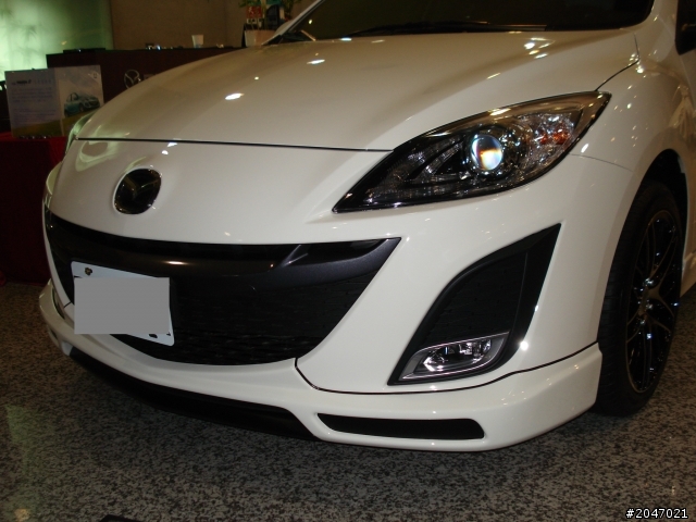 NEW MAZDA 3 五門~~開箱文