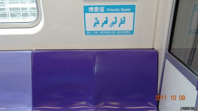 機場捷運電聯車展示，圖多