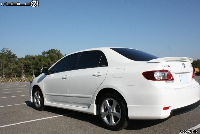 2011 Altis 2.0Z 開箱(10個月了)